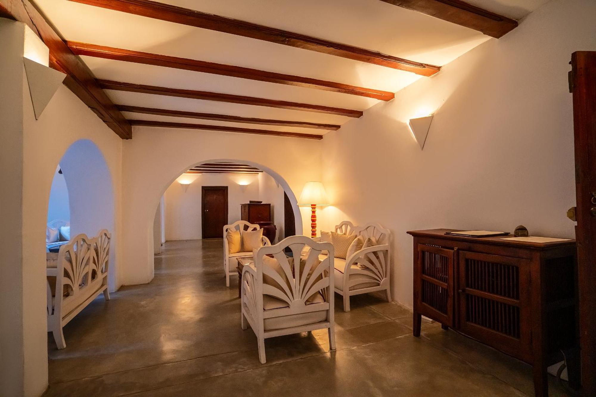 Hotel Adigars Manor