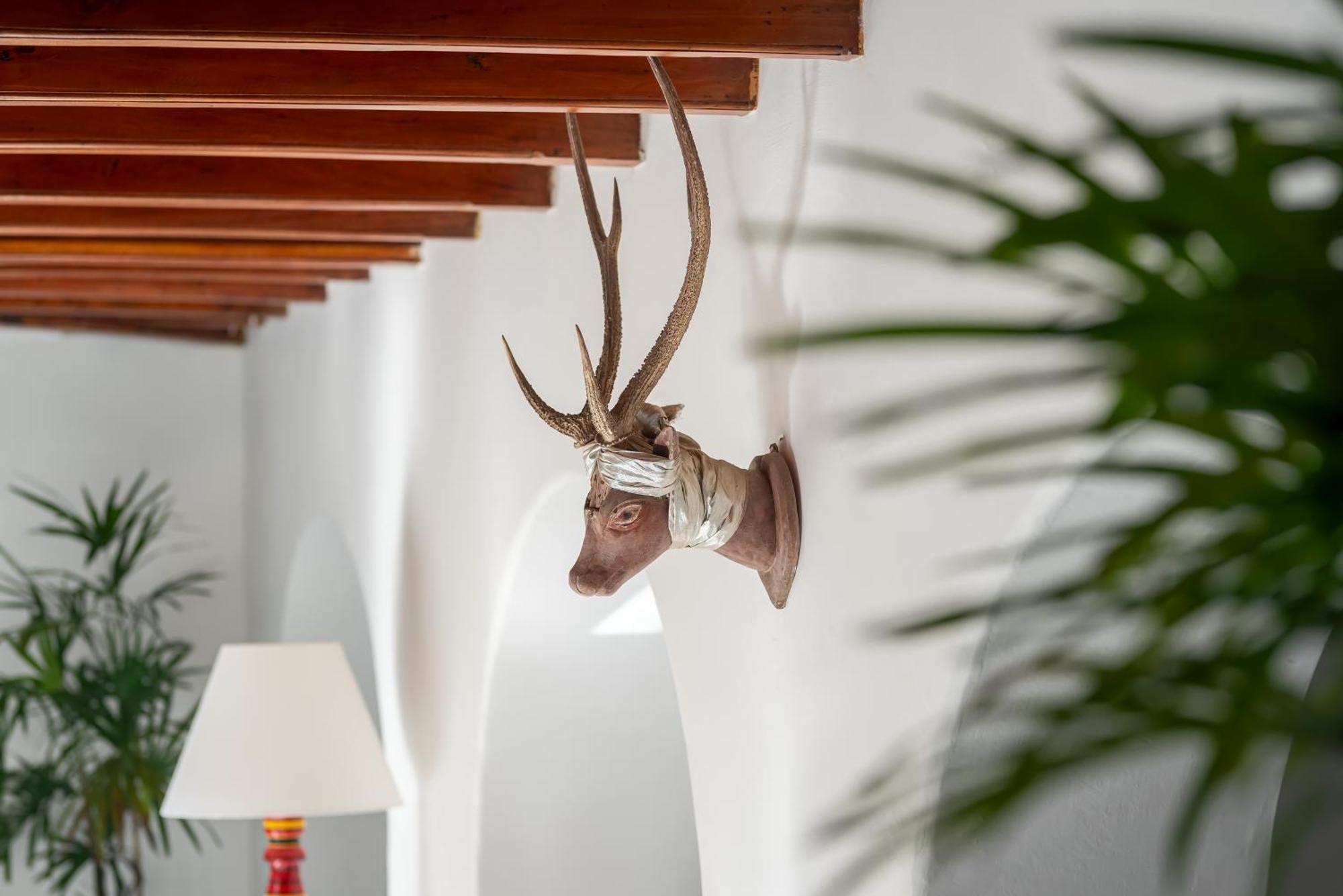 Отель Adigars Manor 5*