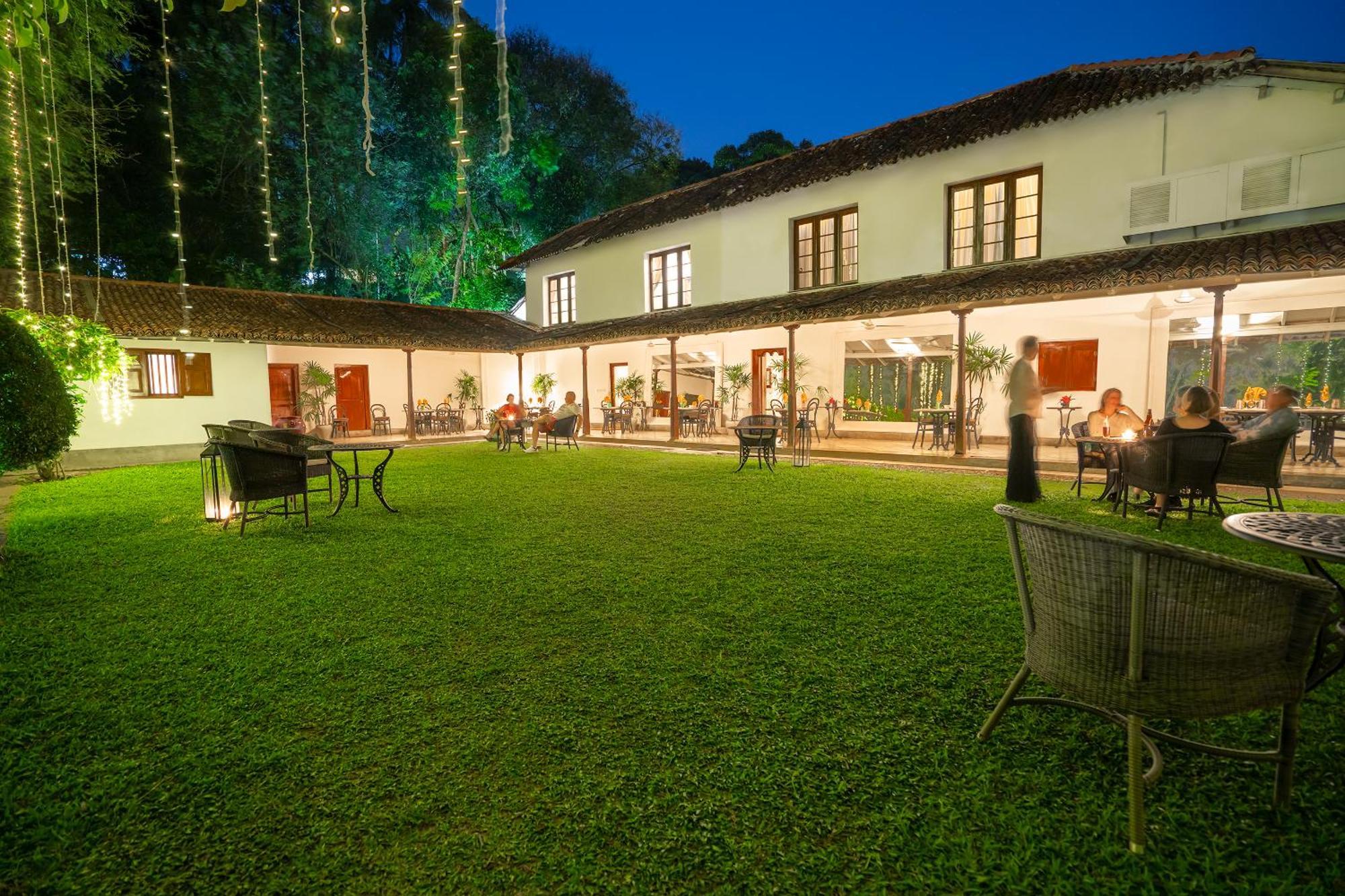 Adigars Manor Hotel Kandy